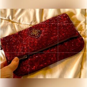 Simply Vera Vera Wang SEQUINED LARGE WALLET! Pre owned